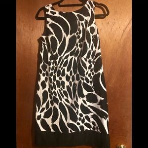 Black and white color block sleeveless dress